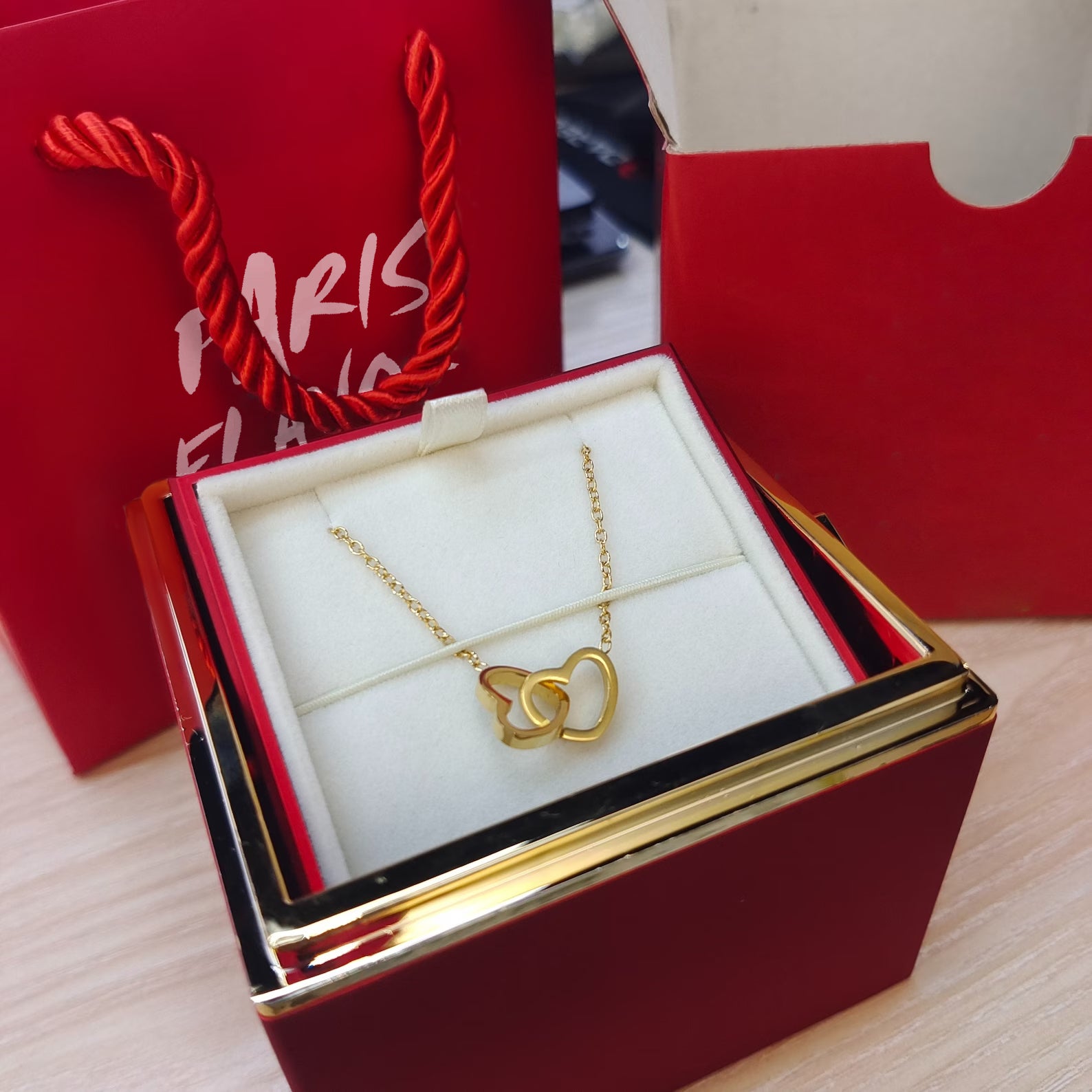 Ewige Rosenbox – mit gravierter Halskette und Rose